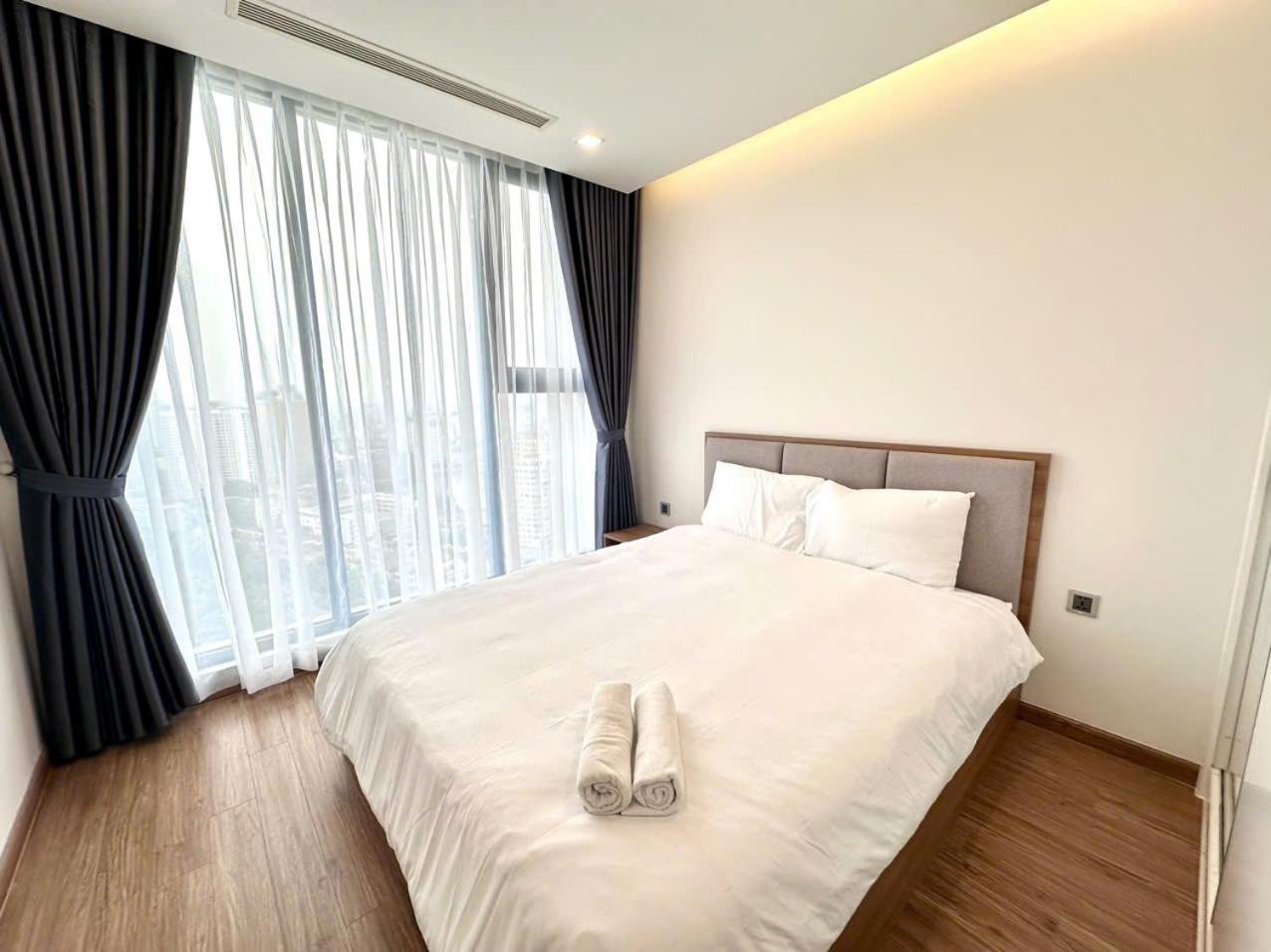 Luxury Apartment In Vinhomes Metropolis 하노이 외부 사진