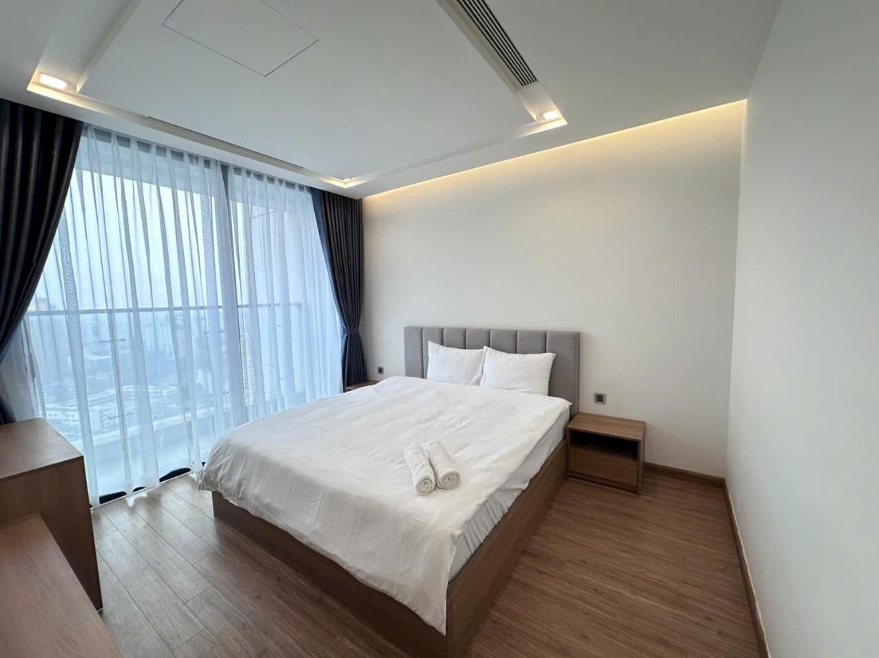 Luxury Apartment In Vinhomes Metropolis 하노이 외부 사진