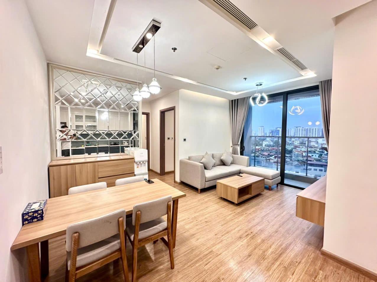 Luxury Apartment In Vinhomes Metropolis 하노이 외부 사진