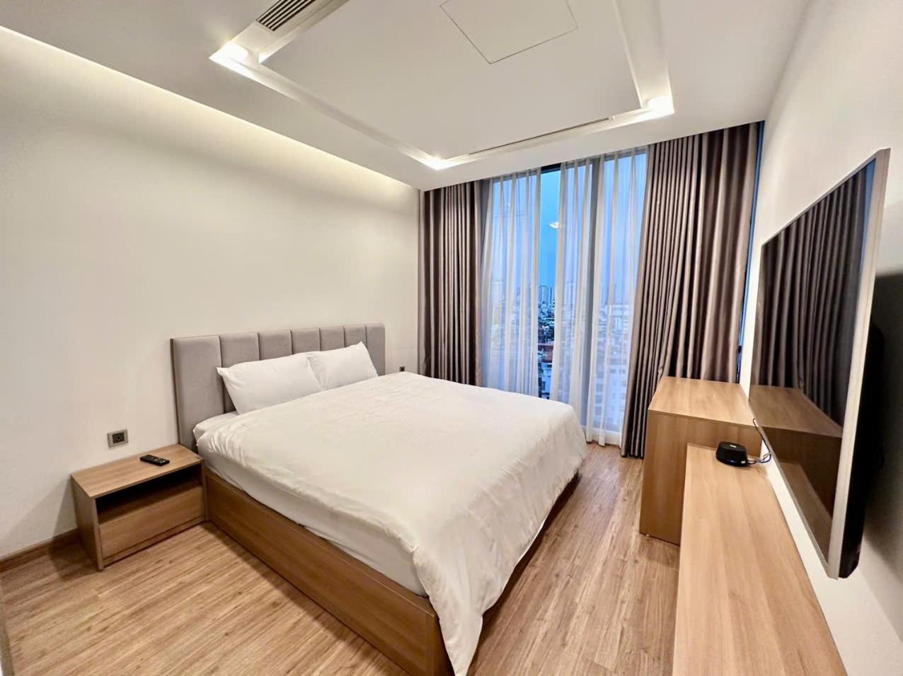 Luxury Apartment In Vinhomes Metropolis 하노이 외부 사진