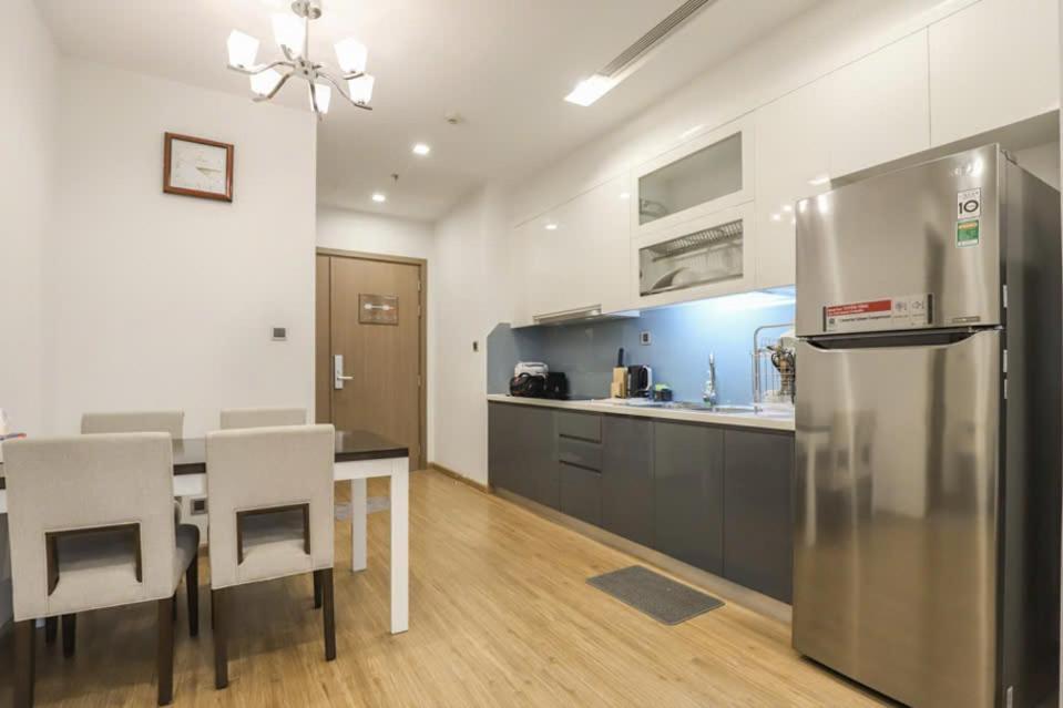 Luxury Apartment In Vinhomes Metropolis 하노이 외부 사진