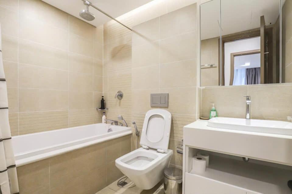 Luxury Apartment In Vinhomes Metropolis 하노이 외부 사진