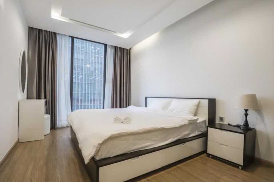 Luxury Apartment In Vinhomes Metropolis 하노이 외부 사진